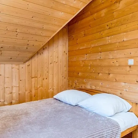 Bacowka- Skalny Brzeg 펜션 *