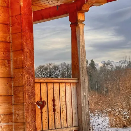 Bacowka- Skalny Brzeg 차르나 구라